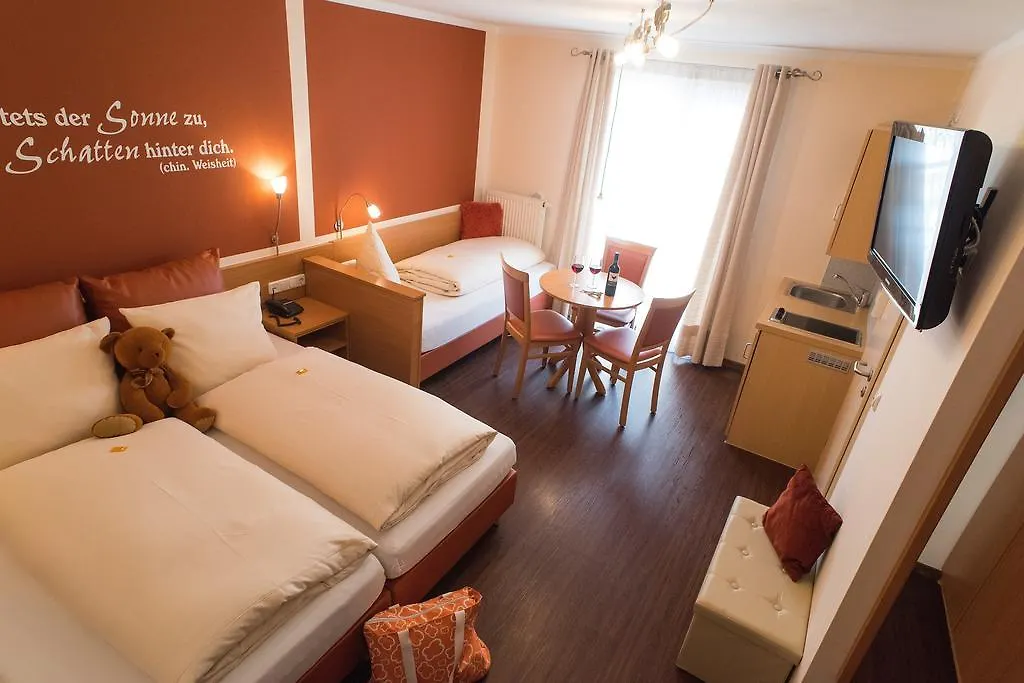 Gaestehaus Zehmerhof Bei Erding Walpertskirchen Gæstehus