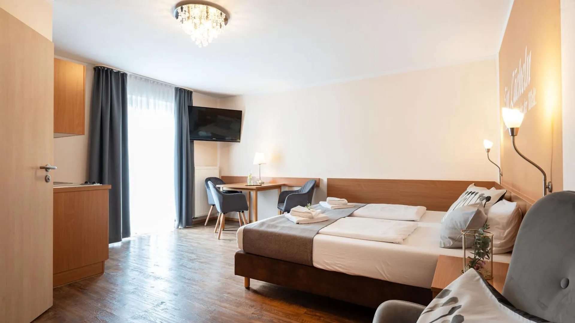 Gaestehaus Zehmerhof Bei Erding Walpertskirchen