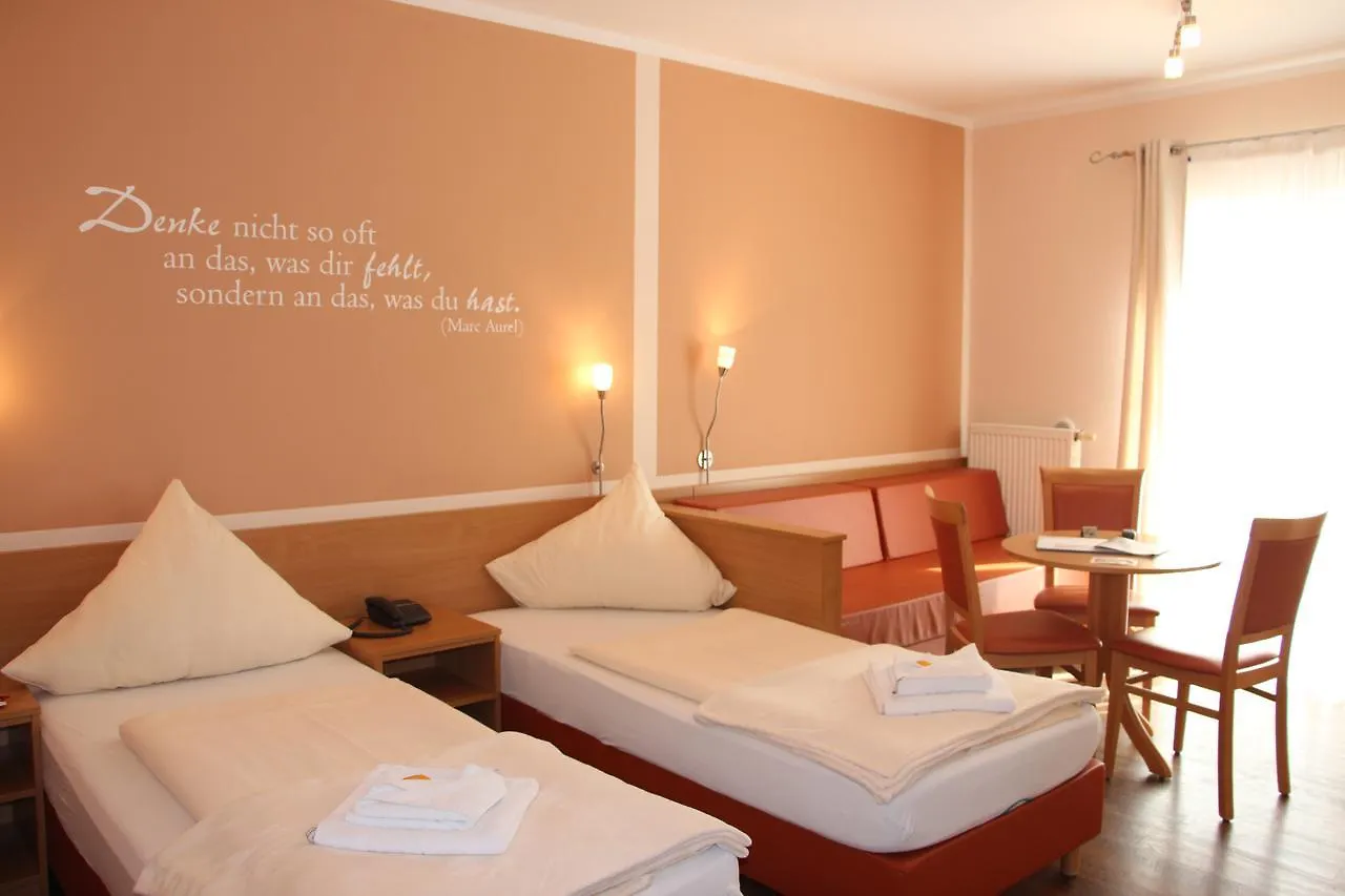 Gaestehaus Zehmerhof Bei Erding Walpertskirchen 0*,  Tyskland