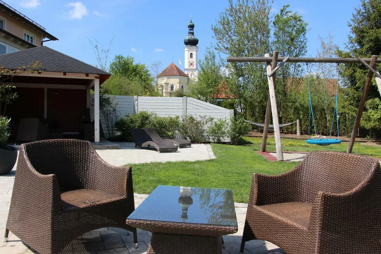 Gaestehaus Zehmerhof Bei Erding Walpertskirchen 0*,  Tyskland