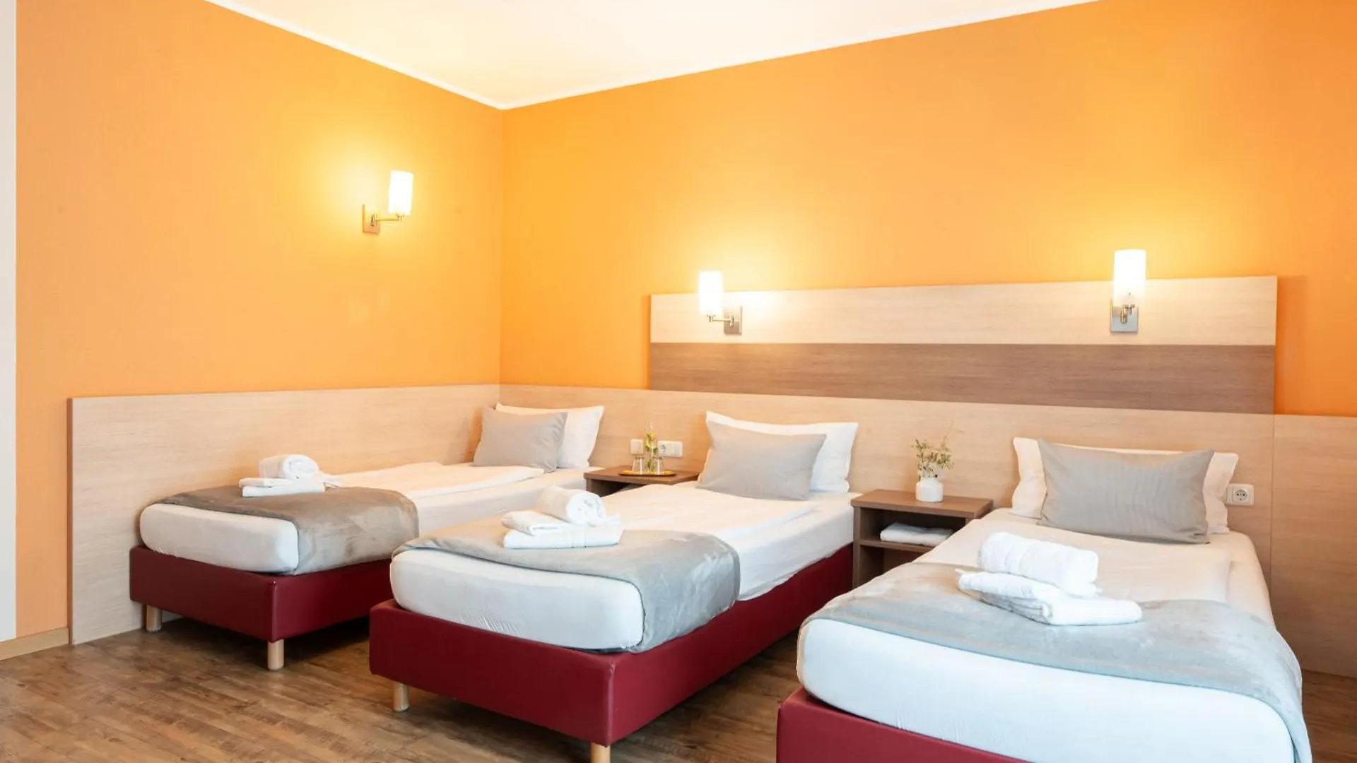 Guest house Gastehaus Zehmerhof Hotel Walpertskirchen
